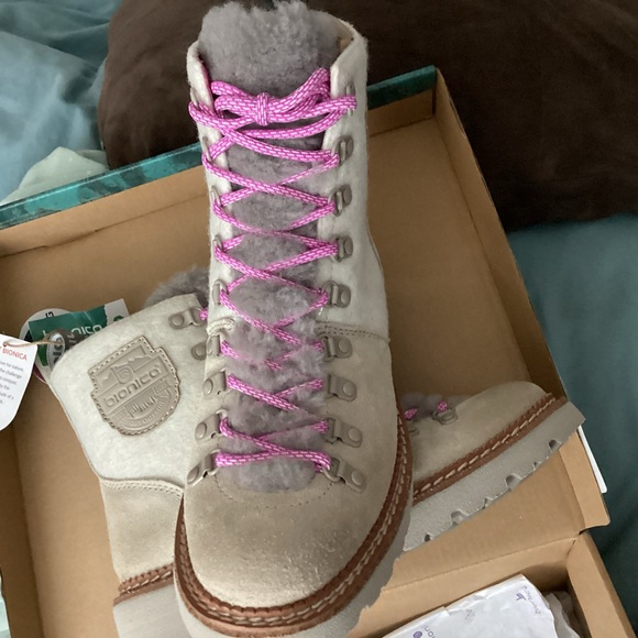 BIONICA DARLENE ITALIAN   SUEDE LEATHER WATERPROOF BOOTS MOONSTONE NWT SZ 6.5 - Picture 12 of 15